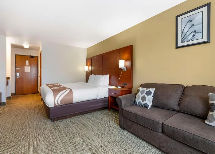 Quality Inn & Suites Stoughton - Madison South