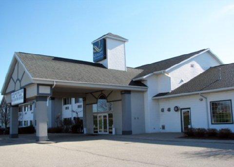 Quality & - Madison South Hotel Stoughton