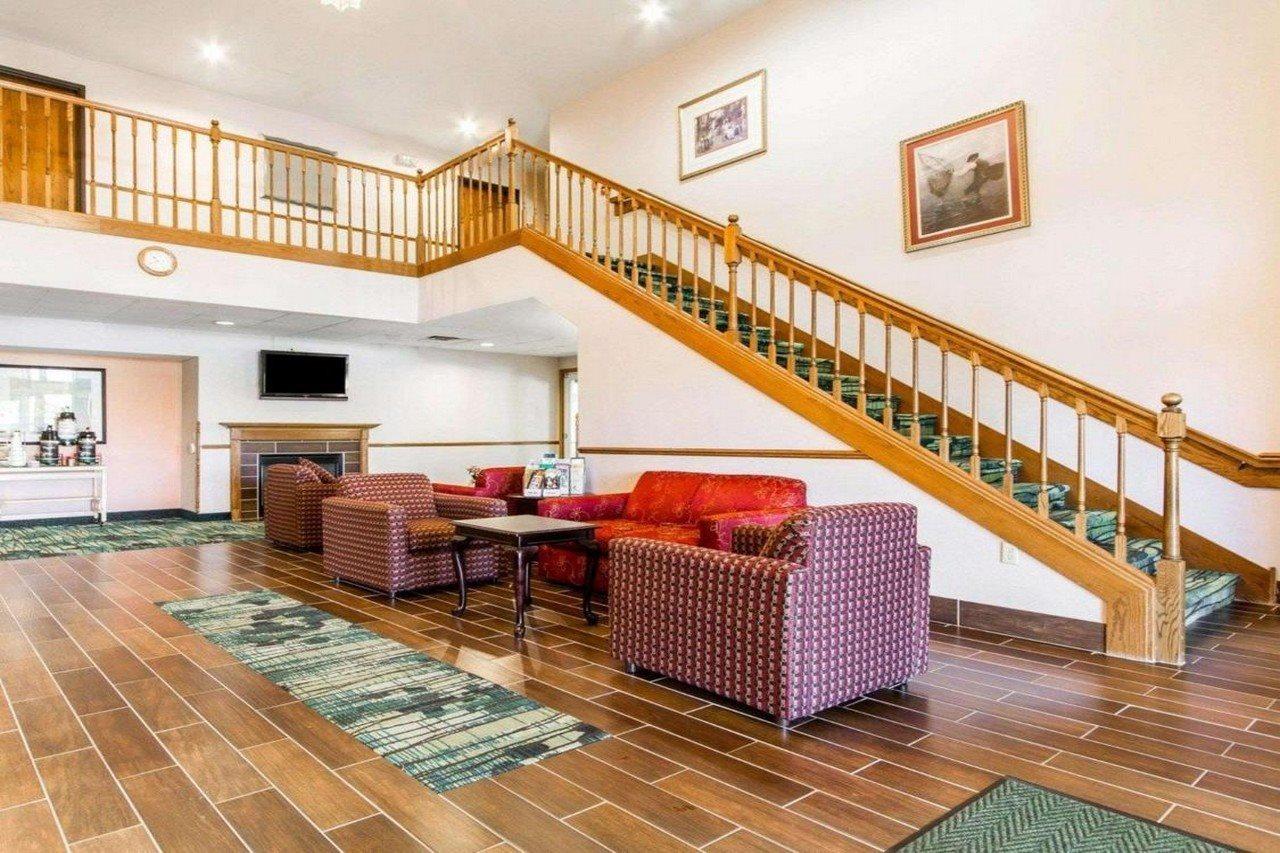 Hotel Quality & - Madison South Stoughton