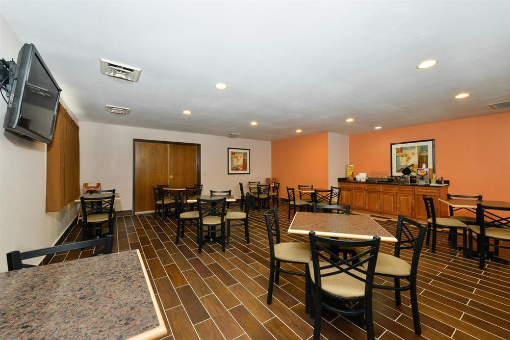 Quality & - Madison South Hotel Stoughton